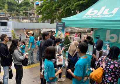 BCA Digital Rayakan Ramadan Lewat #bluBuatBaik, Bagikan 1.000 Takjil dan Edukasi Finansial