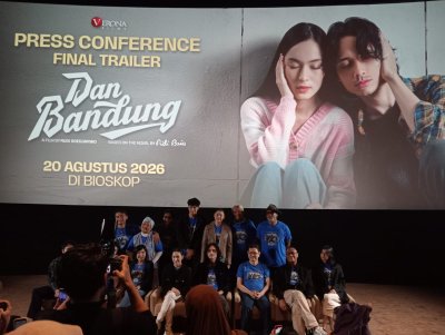Verona Films Rilis Final Trailer “Dan Bandung”, Kisah Romansa Baru dari Semesta Pidi Baiq