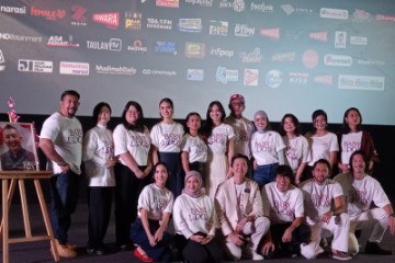 Gala Premiere Baby Udon Banjir Air Mata, Kisah Cinta Fanny Kondoh dan Hajime Bikin Haru Penonton